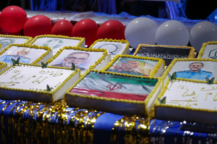 تصاویر/ بوشهر در شب میلاد امام رضا(ع)