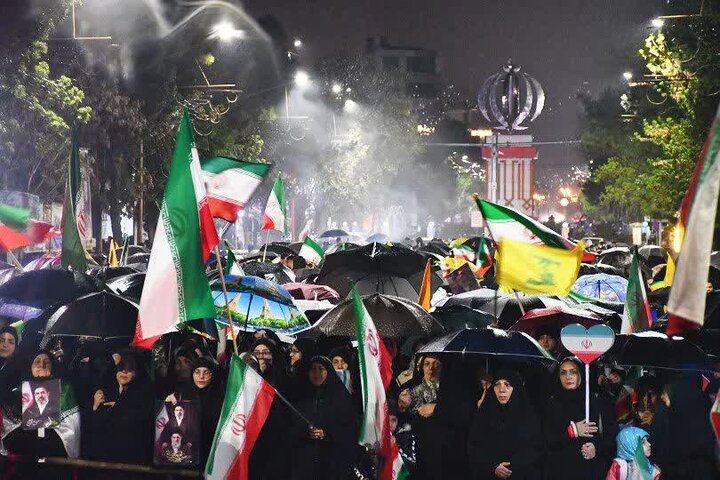 تصاویر/ پنجاه و نهمین حضور باشکوه مردم شهرستان سلماس در حمایت از فرماندهی کل قوا