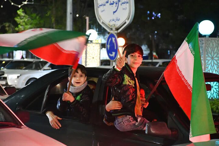 تصاویر/ پنجاه و نهمین حضور باشکوه مردم شهرستان سلماس در حمایت از فرماندهی کل قوا