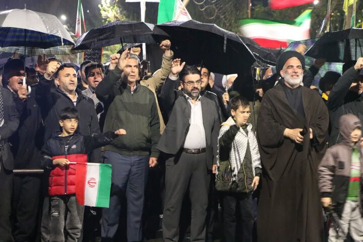 تصاویر/ پنجاه و نهمین حضور باشکوه مردم شهرستان سلماس در حمایت از فرماندهی کل قوا