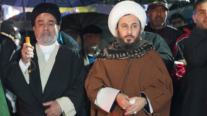 تصاویر/ پنجاه و نهمین شب؛ میدان اصلی شهرستان خوی مملو از جمعیتی شد که «مرگ بر آمریکا» سر می‌دادند
