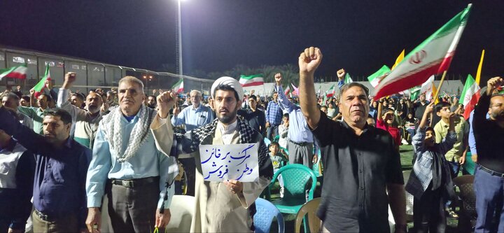 تصاویر/ حضور خدام حرم رضوی و پرچم متبرک حرم امام رضا(ع) در جشن عنبرآباد