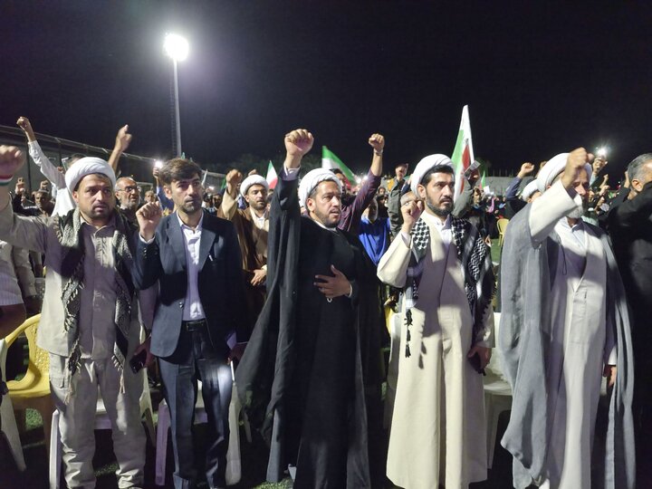 تصاویر/ حضور خدام حرم رضوی و پرچم متبرک حرم امام رضا(ع) در جشن عنبرآباد