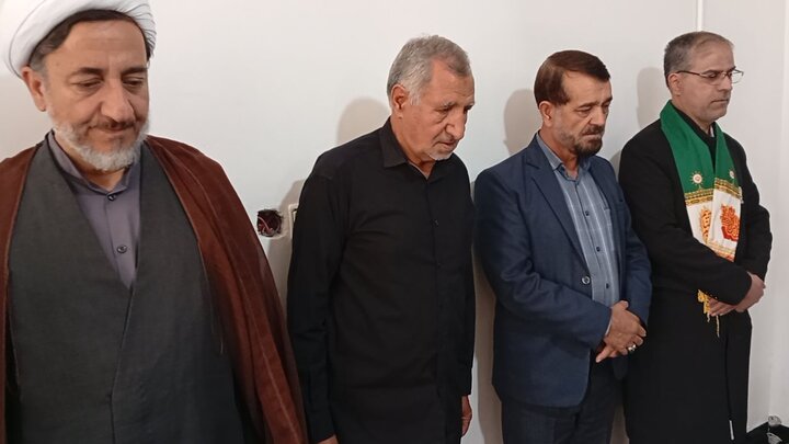 تصاویر/  حضور خادمین رضوی در منزل شهید مهدی جوهری از شهدای جنگ تحمیلی ۱۲روزه