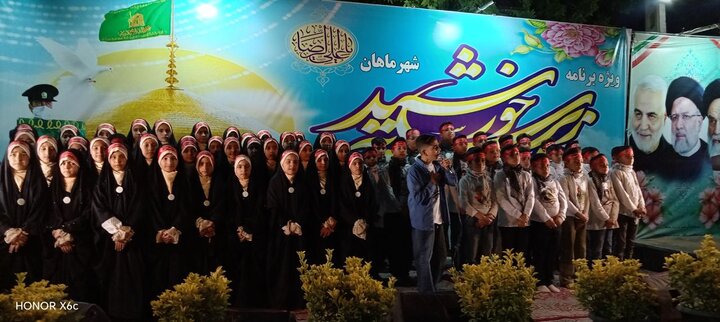 تصاویر/ جشن میلاد امام رضا(ع) در شهر ماهان با حضور کاروان زیر سایه خورشید