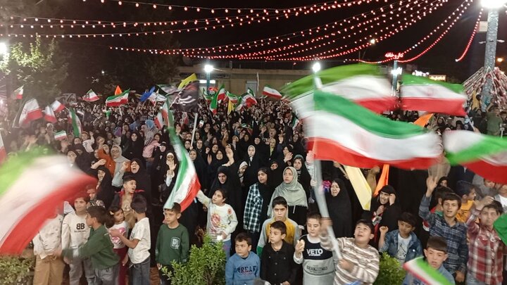 تصاویر/ جشن میلاد امام رضا(ع) در شهر ماهان با حضور کاروان زیر سایه خورشید