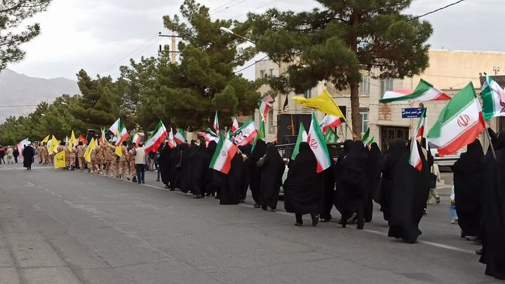 تصاویر/نمایش اقتدار ملی و رزمایش جان‌فدا برای ایران امام رضایی در محلات
