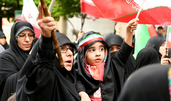 تصاویر/ مراسم رژه سربازان در گهواره در بیعت با رهبر معظم انقلاب در شهر ری
