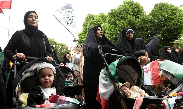 تصاویر/ مراسم رژه سربازان در گهواره در بیعت با رهبر معظم انقلاب در شهر ری