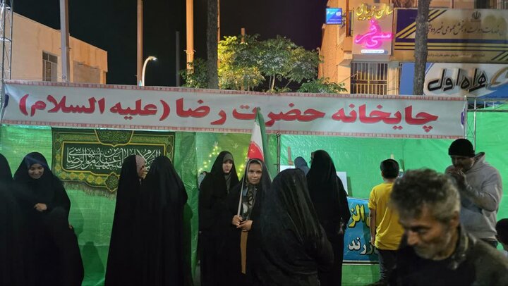 تصاویر/ پنجاه و نهمین شب بیعت زرندی ها با رهبر معظم انقلاب و حمایت از ایران امام رضا(ع)