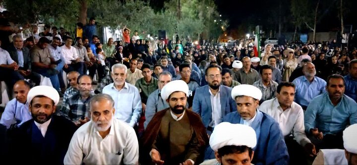 تصاویر/  پیوند آسمانی زوج جوان فهرجی در تجمعات شبانه و همزمان با شب ولادت امام هشتم