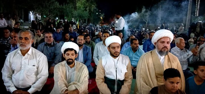 تصاویر/  پیوند آسمانی زوج جوان فهرجی در تجمعات شبانه و همزمان با شب ولادت امام هشتم