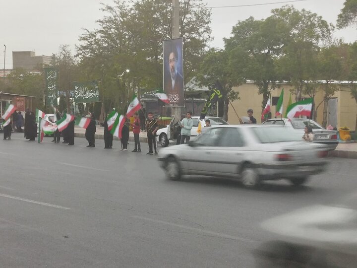 تصاویر/اجتماع پرچم گردانی به نیابت از شهید محمد حسین  ترابی در اراک