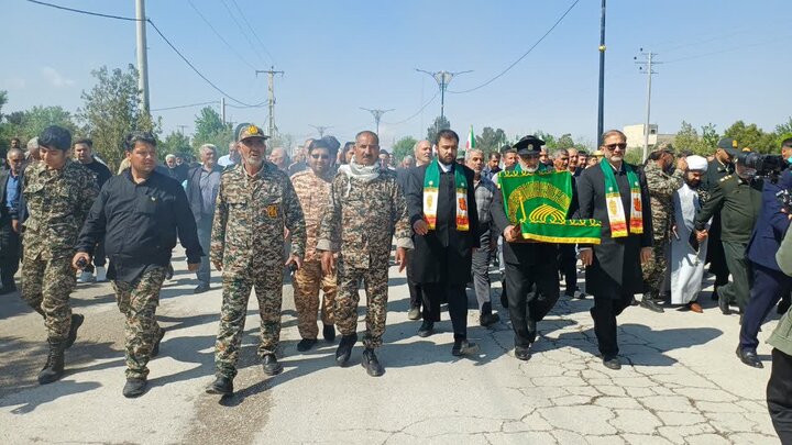 تصاویر/حضور خادمان و پرچم متبرک بارگاه ملکوتی ثامن الحجج، علی بن موسی الرضا (ع) در شهرستان خشکرود