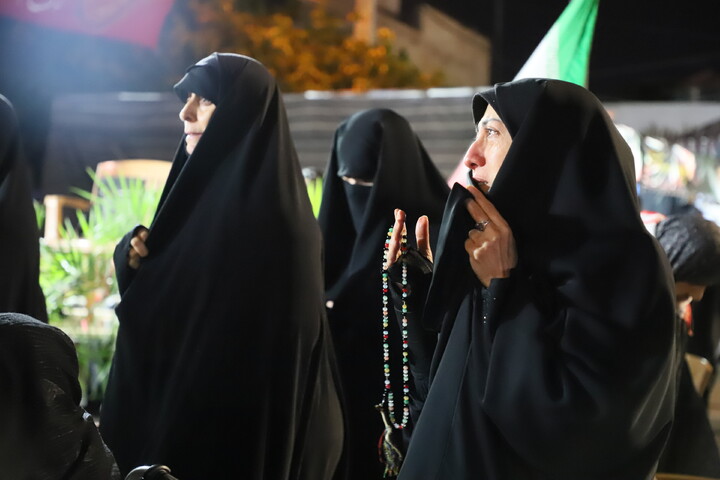 مراسم رونمایی از کتاب دختری که معصومه شد