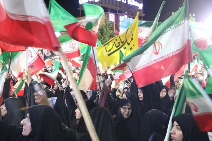 تصاویر/ پنجاه و نهمین اجتماعات مردمی «شب‌های اقتدار» در سمنان