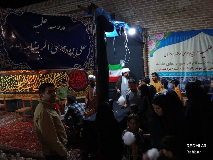 تصاویر/ موکب مدیریت حوزه‌ استان و موکب مدرسه علمیه علی بن موسی الرضا (علیه السلام) سمنان