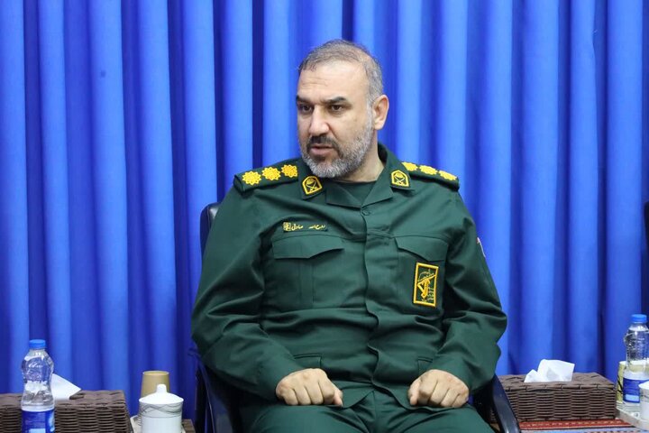تصاویر/  دیدار فرمانده ناحیه مقاومت بسیج سپاه ساری با نماینده ولی فقیه مازندران
