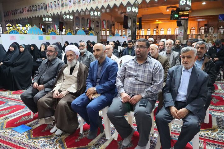 تصاویر / آئین تجلیل مسئول سابق ستاد برگزاری نمازجمعه، با حضور نماینده ولی فقیه در استان مازندران