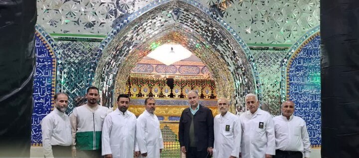 تصاویر/ غبارروبی بقعه امامزاده ابراهیم (ع) آمل در سالروز میلاد امام رضا (ع)