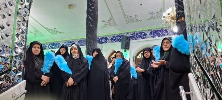 تصاویر/ غبارروبی بقعه امامزاده ابراهیم (ع) آمل در سالروز میلاد امام رضا (ع)