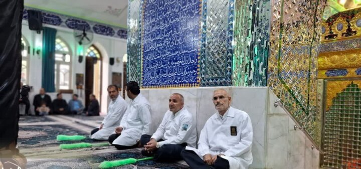 تصاویر/ غبارروبی بقعه امامزاده ابراهیم (ع) آمل در سالروز میلاد امام رضا (ع)