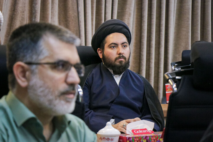 تصاویر/ نشست هم‌اندیشی مدیران تشکل های بین‌المللی فعال در تبلیغ مجازی بین‌الملل پیرامون جنگ تحمیلی سوم