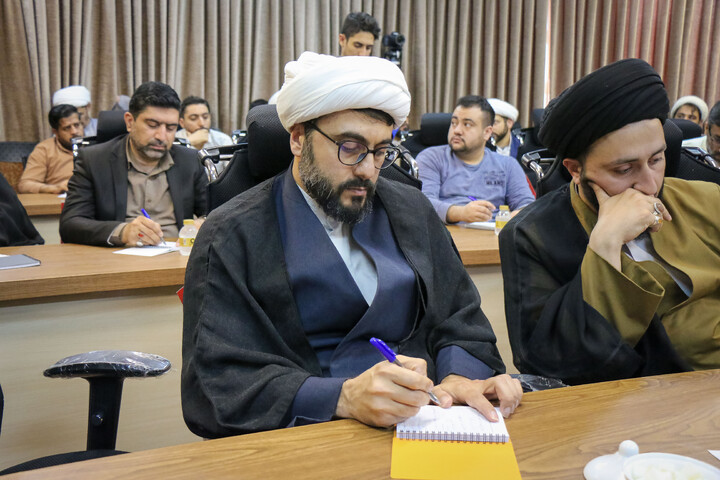 تصاویر/ نشست هم‌اندیشی مدیران تشکل های بین‌المللی فعال در تبلیغ مجازی بین‌الملل پیرامون جنگ تحمیلی سوم