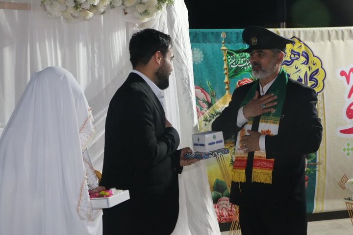 تصاویر/ استقبال مردم کنگان از پرچم امام رضا(ع)