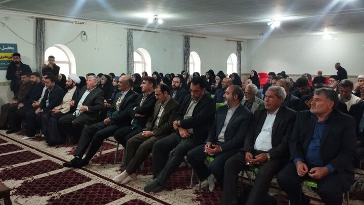 تصاویر/ برگزاری محفل شعر رضوی به مناسبت ولادت حضرت امام رضا(ع)  در میاندوآب