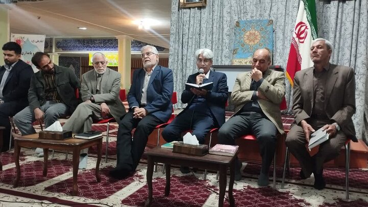 تصاویر/ برگزاری محفل شعر رضوی به مناسبت ولادت حضرت امام رضا(ع)  در میاندوآب