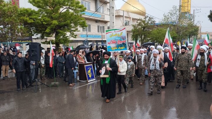 تصاویر/  نمایش عظیم اقتدار ملی و رزمایش سراسری «جان‌فدا» هم‌زمان با سراسر کشور در میاندوآب