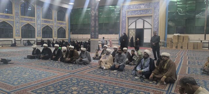 تصاویر/ کاروان «زیر سایه خورشید» مهمان خانواده‌های حوزوی زابل شد