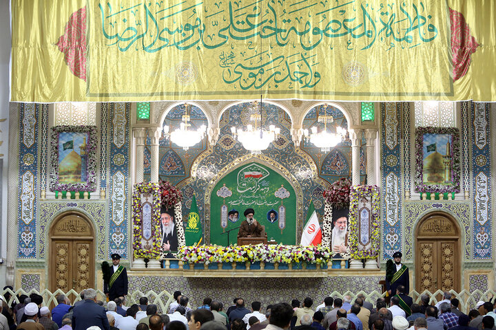 مراسم سالروز میلاد امام رضا(ع) در حرم حضرت معصومه (س)