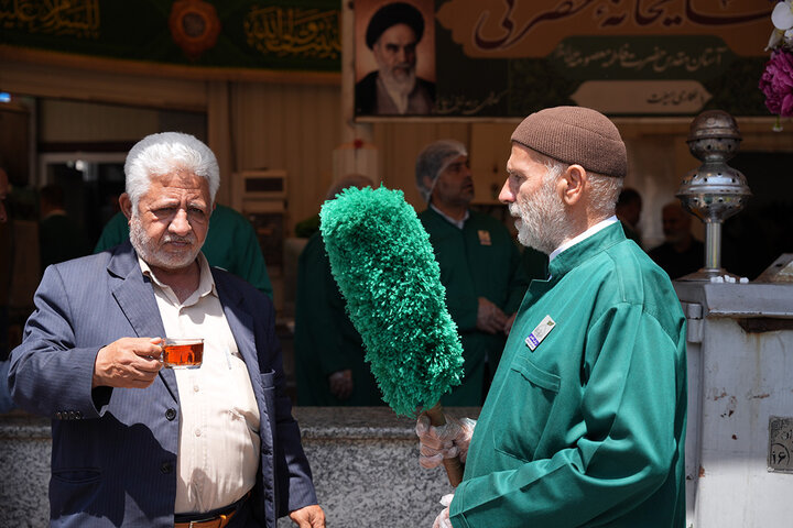 نشاط و معنویت زائران حرم بانوی کرامت در سالروز میلاد امام رضا(ع)