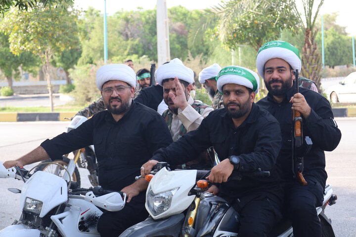 تصاویر/حضور روحانیون در رزمایش بزرگ جانفدای ایران در بندرعباس