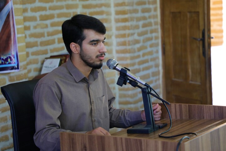 تصاویر/ از مبلغین گروه تبلیغی منهاج با حضور مدیر حوزه علمیه استان یزد تجلیل شد