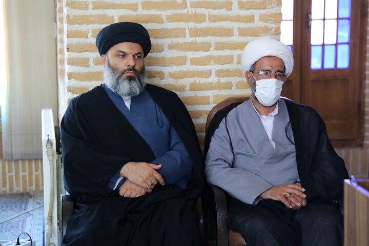 تصاویر/ از مبلغین گروه تبلیغی منهاج با حضور مدیر حوزه علمیه استان یزد تجلیل شد