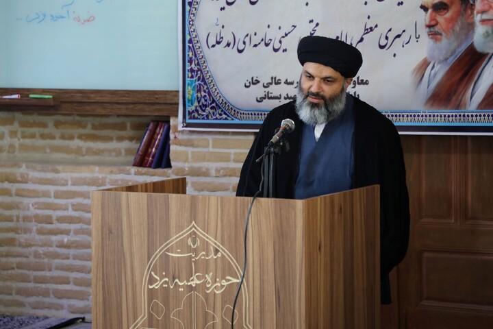 تصاویر/ از مبلغین گروه تبلیغی منهاج با حضور مدیر حوزه علمیه استان یزد تجلیل شد