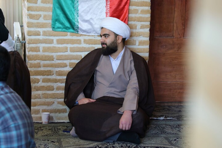 تصاویر/ از مبلغین گروه تبلیغی منهاج با حضور مدیر حوزه علمیه استان یزد تجلیل شد