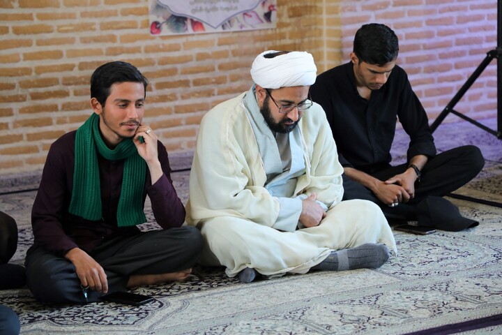 تصاویر/ از مبلغین گروه تبلیغی منهاج با حضور مدیر حوزه علمیه استان یزد تجلیل شد