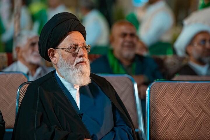 تصاویر/ اجتماع بزرگ یزدی ها در مراسم زیر سایه خورشید