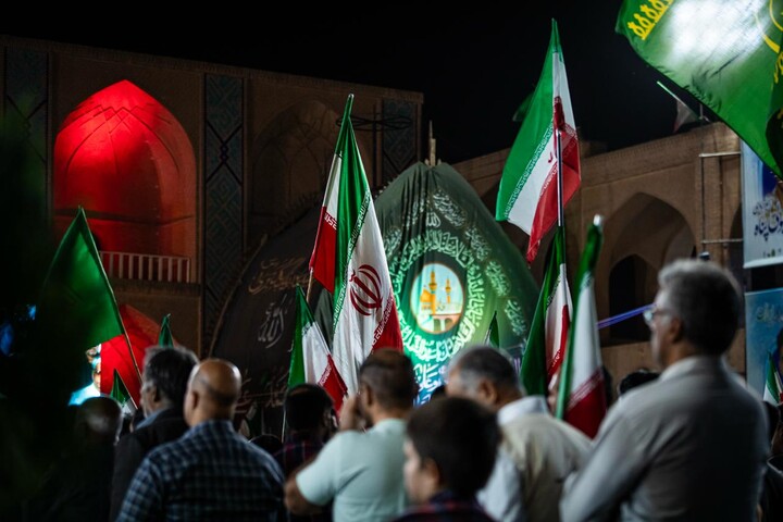 تصاویر/ اجتماع بزرگ یزدی ها در مراسم زیر سایه خورشید
