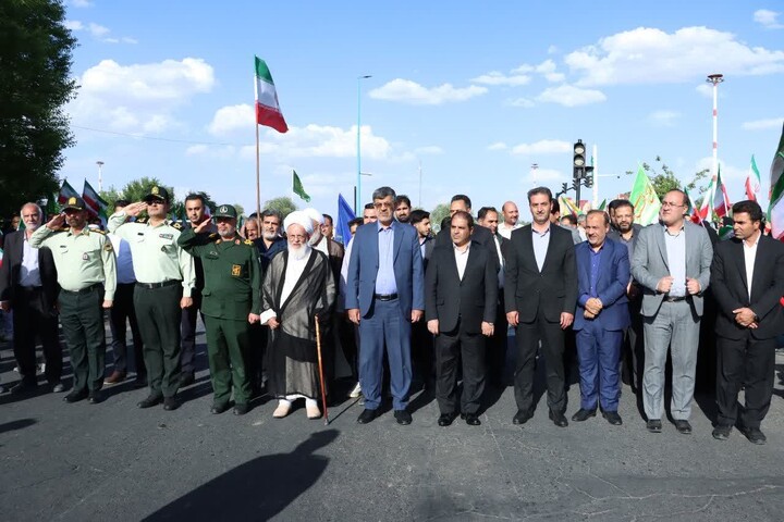 برگزاری نمایش عظیم اقتدار ملی و رزمایش جان فدا برای ایران امام رضایی در شهر یزد