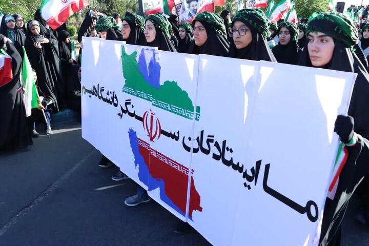 برگزاری نمایش عظیم اقتدار ملی و رزمایش جان فدا برای ایران امام رضایی در شهر یزد