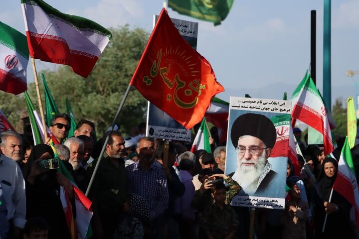 برگزاری نمایش عظیم اقتدار ملی و رزمایش جان فدا برای ایران امام رضایی در شهر یزد