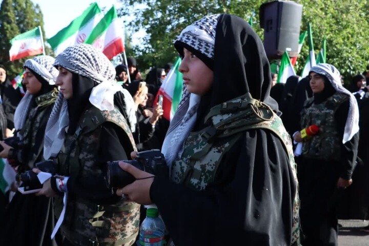 برگزاری نمایش عظیم اقتدار ملی و رزمایش جان فدا برای ایران امام رضایی در شهر یزد