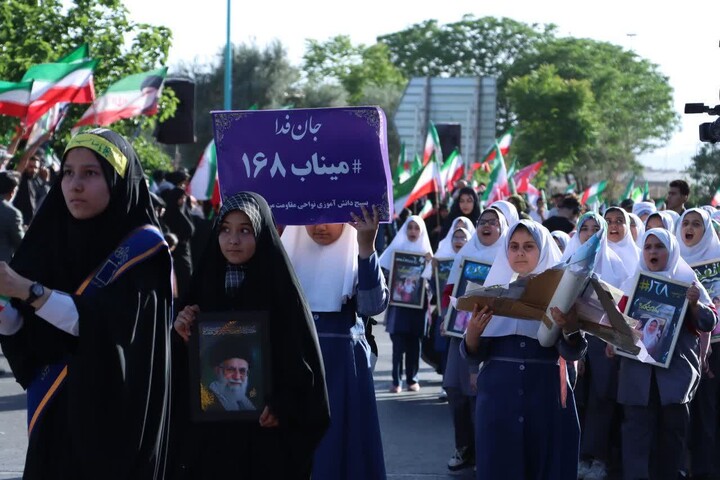 برگزاری نمایش عظیم اقتدار ملی و رزمایش جان فدا برای ایران امام رضایی در شهر یزد