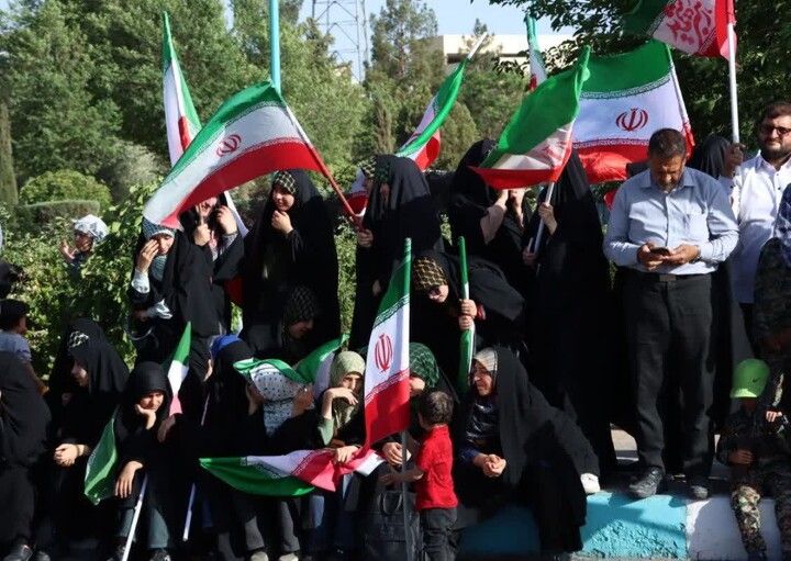 برگزاری نمایش عظیم اقتدار ملی و رزمایش جان فدا برای ایران امام رضایی در شهر یزد
