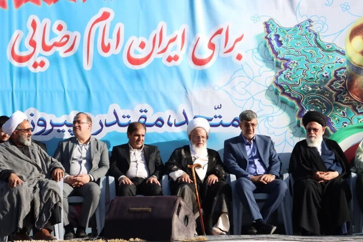 برگزاری نمایش عظیم اقتدار ملی و رزمایش جان فدا برای ایران امام رضایی در شهر یزد